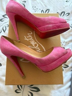 Christian Louboutin Very PriveHot Pink Suede Platform Pumps. Size 38